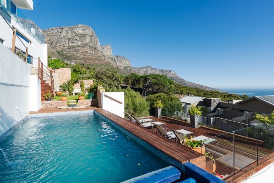 11 Bedroom Property for Sale in Camps Bay Western Cape